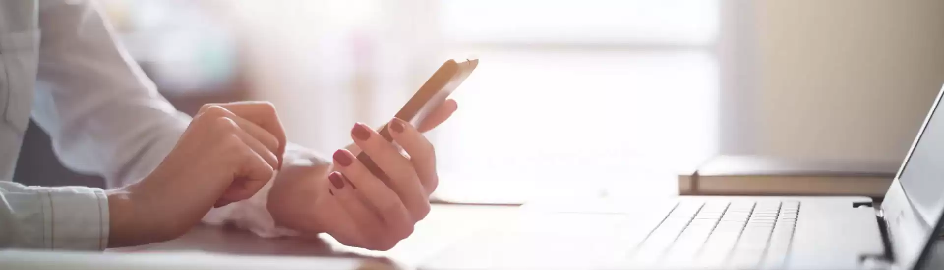聯(lián)系我們